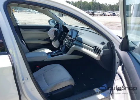 2021 Honda Accord Lx из США, поврежденный, VIN 1HGCV1F17MA046284